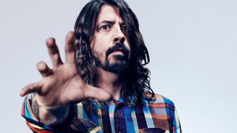 Dave Grohl, Hayley Williams, Joe Jonas e mais recomendam discos para se ouvir antes de morrer
