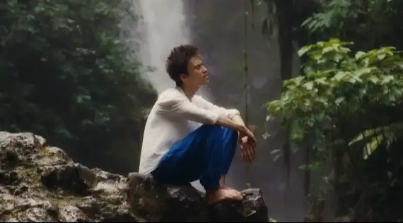 Veja o clipe da nova música, "Heaven (Butterflies)", com a letra e a tradução!