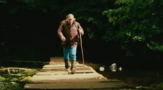 Assista ao clipe da nova música, "Signal Fire", com a letra e a tradução!