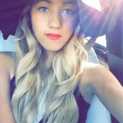 Skylar Stecker