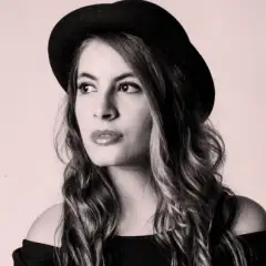 TAÍS